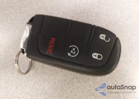 2018 Jeep Compass Latitude 4X4 из США, поврежденный, VIN 3C4NJDBB7JT115532